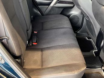 Toyota RAV4 2.5 VVT-h Icon SUV 5dr Petrol Hybrid CVT Euro 6 (s/s) (197 ps)