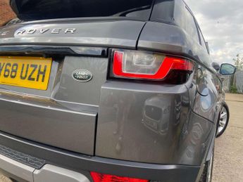 Land Rover Range Rover Evoque 2.0 TD4 SE Tech SUV 5dr Diesel Auto 4WD Euro 6 (s/s) (180 ps)
