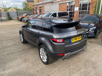 Land Rover Range Rover Evoque 2.0 TD4 SE Tech SUV 5dr Diesel Auto 4WD Euro 6 (s/s) (180 ps)
