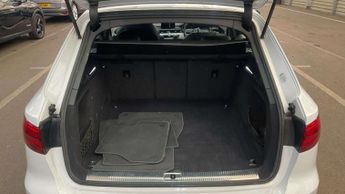 AUDI A4 2.0 A4 S Line TDI Semi-Auto 5dr