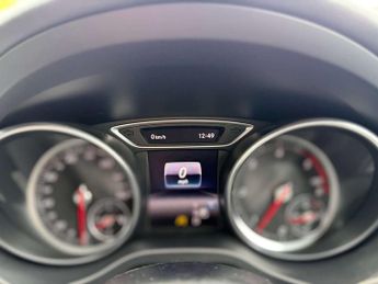 Mercedes-Benz CLA 2.1 CLA200d AMG Line Coupe 4dr Diesel 7G-DCT Euro 6 (s/s) (136 p