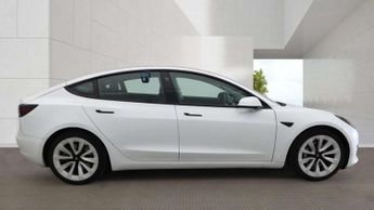 TESLA MODEL 3 Model 3 Standard Range + 4dr