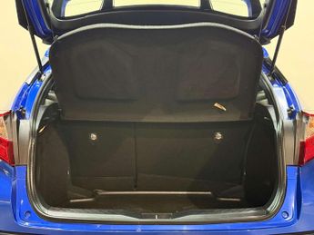 Toyota C-HR 1.8 C-HR Icon HEV CVT 5dr