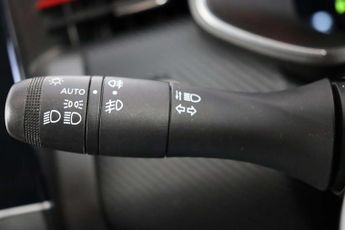 Renault Clio 1.6 E-TECH RS Line Hatchback 5dr Petrol Hybrid Auto Euro 6 (s/s)