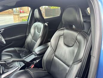 VOLVO V40 1.5 V40 R-Design Pro T2 Auto 5dr