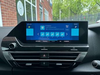 CITROEN C4 e-C4 Shine 5dr