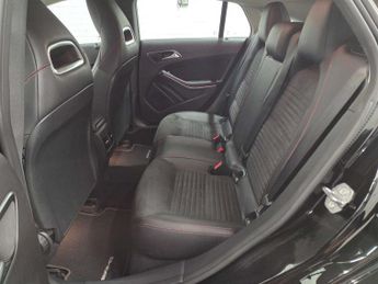 Mercedes-Benz CLA 1.6 CLA 200 AMG Line Edition 5dr