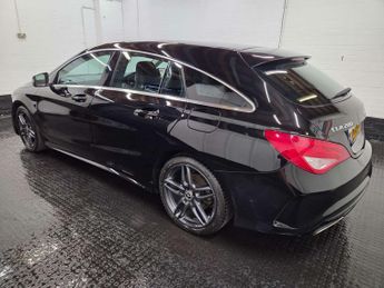 Mercedes-Benz CLA 1.6 CLA 200 AMG Line Edition 5dr