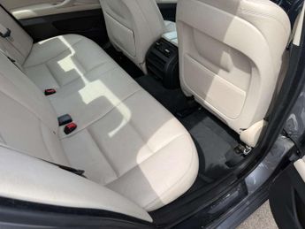 BMW 5 SERIES 2.0 520d SE Auto 4dr