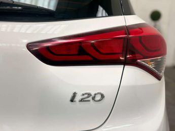 Hyundai i20 1.4 SE Hatchback 5dr Petrol Auto Euro 6 (100 ps)
