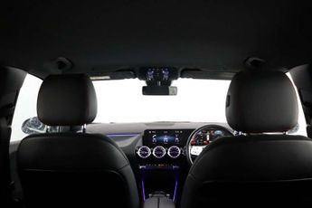 Mercedes-Benz GLA 1.3 GLA200 AMG Line (Premium) SUV 5dr Petrol 7G-DCT Euro 6 (s/s)