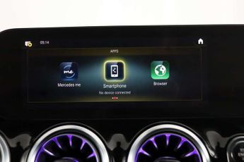 Mercedes-Benz GLA 1.3 GLA200 AMG Line (Premium) SUV 5dr Petrol 7G-DCT Euro 6 (s/s)