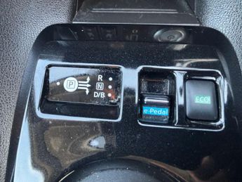 Nissan Leaf 40kWh Tekna Auto 5dr