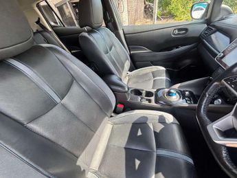 Nissan Leaf 40kWh Tekna Auto 5dr