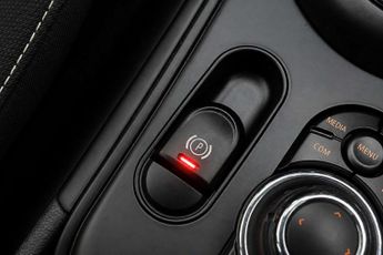 MINI COUNTRYMAN 1.5 Cooper Classic SUV 5dr Petrol Steptronic Euro 6 (s/s) (136 p