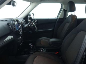 MINI COUNTRYMAN 1.5 Cooper Classic SUV 5dr Petrol Steptronic Euro 6 (s/s) (136 p
