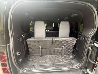 LAND ROVER DEFENDER 3.0 Defender X-Dynamic S D MHEV Auto 4WD 5dr