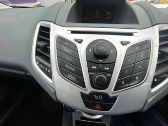 Ford FIESTA 1.6 Fiesta Titanium 90 TDCi 5dr