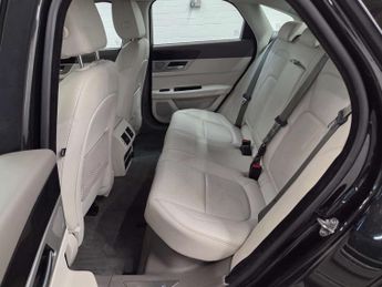 JAGUAR XF 2.0 XF Prestige i Auto 4dr