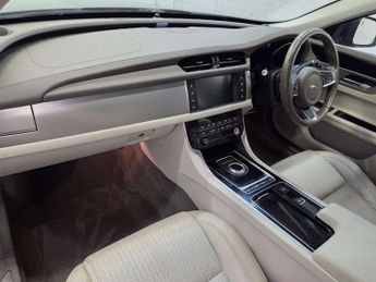 JAGUAR XF 2.0 XF Prestige i Auto 4dr