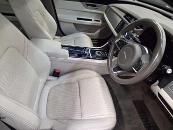 JAGUAR XF 2.0 XF Prestige i Auto 4dr