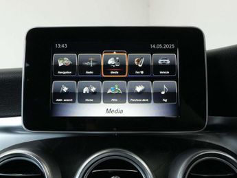 Mercedes-Benz C-CLASS 2.1 C220 D AMG Line Auto 4dr