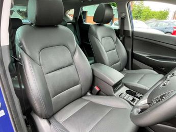 HYUNDAI TUCSON 1.6 Tucson Premium SE48v MHEV CRDi 2WD Semi-Auto 5dr
