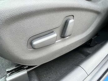 HYUNDAI TUCSON 1.6 Tucson Premium SE48v MHEV CRDi 2WD Semi-Auto 5dr