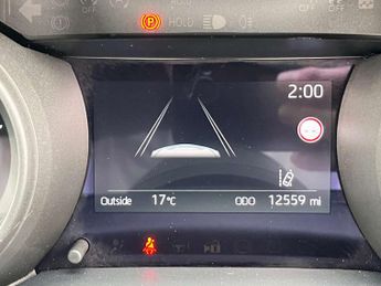 TOYOTA YARIS 1.5 Yaris Design HEV CVT 5dr