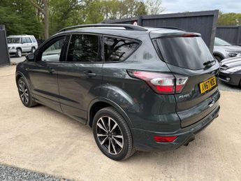 FORD KUGA 2.0 Kuga ST-Line TDCi 4x4 Auto 4WD 5dr