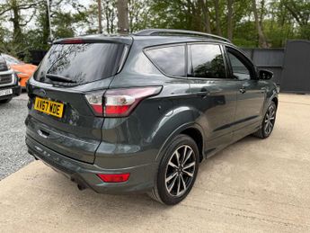FORD KUGA 2.0 Kuga ST-Line TDCi 4x4 Auto 4WD 5dr