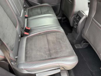 FORD KUGA 2.0 Kuga ST-Line TDCi 4x4 Auto 4WD 5dr