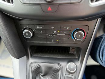 FORD FOCUS 1.0 Focus Zetec 5dr