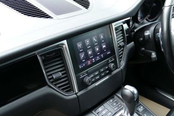 Porsche MACAN 3.0 Macan S D Semi-Auto 4WD 5dr