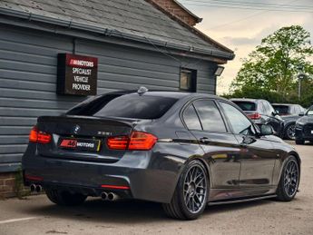 BMW 3 SERIES 3.0 335i M Sport Auto 4dr