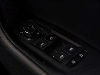 Volkswagen TOUAREG 3.0 Touareg V6 Black Edition TDI Auto 4WD 5dr