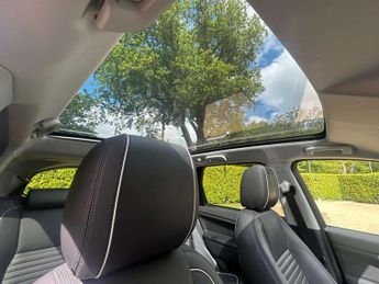 Land Rover DISCOVERY SPORT 2.0 Discovery Sport Dynamic Luxury HSE SD4 Auto 4WD 5dr