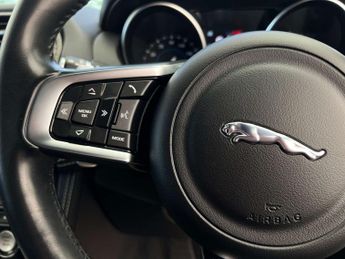 JAGUAR F-PACE 2.0 F-PACE R-Sport AWD D Auto 4WD 5dr