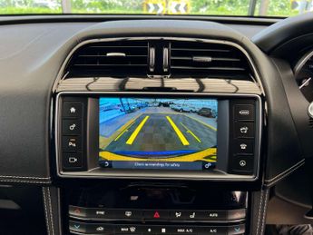 JAGUAR F-PACE 2.0 F-PACE R-Sport AWD D Auto 4WD 5dr