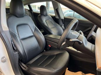 TESLA MODEL 3 Model 3 Performance AWD 4WD 4dr