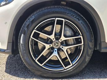 MERCEDES-BENZ GLC 2.1 GLC 250 AMG Night Edition D 4Matic Auto 4WD 5dr
