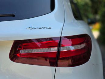 MERCEDES-BENZ GLC 2.1 GLC 250 AMG Night Edition D 4Matic Auto 4WD 5dr