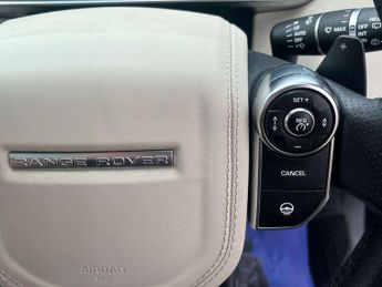 Land Rover RANGE ROVER SPORT 3.0 Range Rover Sport Autobiography Dynamic SDV6 Auto 4WD 5dr