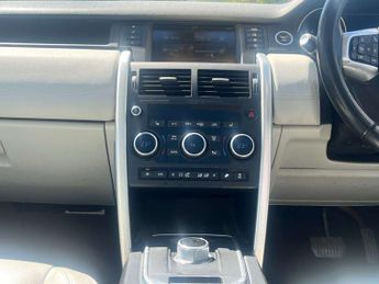 Land Rover DISCOVERY SPORT 2.2 Discovery Sport SE Tech SD4 Auto 4WD 5dr
