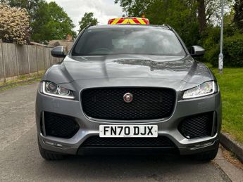 Jaguar F-PACE 2.0 F-PACE Chequered Flag AWD D Auto 4WD 5dr