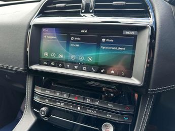 Jaguar F-PACE 2.0 F-PACE Chequered Flag AWD D Auto 4WD 5dr