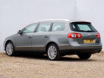 Volkswagen PASSAT 3.2 FSI V6 SEL Estate Petrol DSG 4Motion 5dr - Just 69,448 Miles