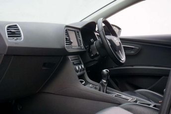 SEAT LEON 2.0 TDI XCELLENCE Estate Diesel Manual Euro 6 (s/s) 5dr - Just 3