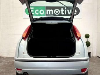 Ford Focus 1.6i 16v LX Hatchback 5dr Petrol Manual (163 g/km, 99 bhp)