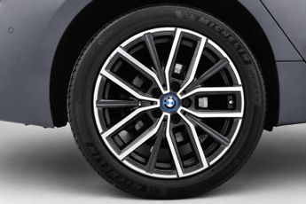 BMW 2 Series Active Tourer 1.5 225xe 16.3kWh M Sport MPV 5dr Petrol Plug-in Hybrid DCT 4WD 